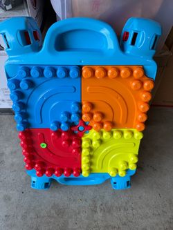 Mega Blocks(table and blocks in the Box)