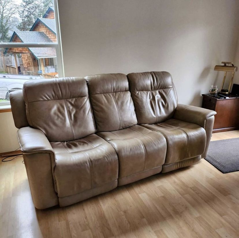 Flexsteel Miller Collection-power Reclining Sofa