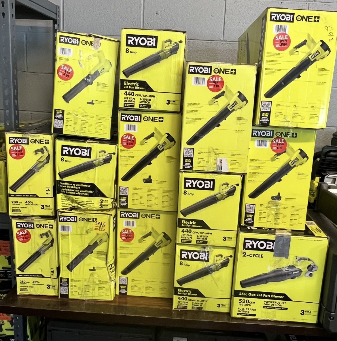 ONE+ 18V 100 MPH 350 CFM Cordless Battery Variable-Speed Jet Fan Leaf Blower with Battery and Charger $110