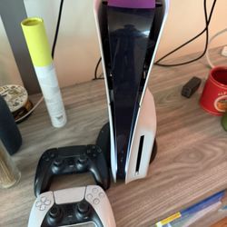 PS5 W 2 Remotes & 3TB Of Storage 