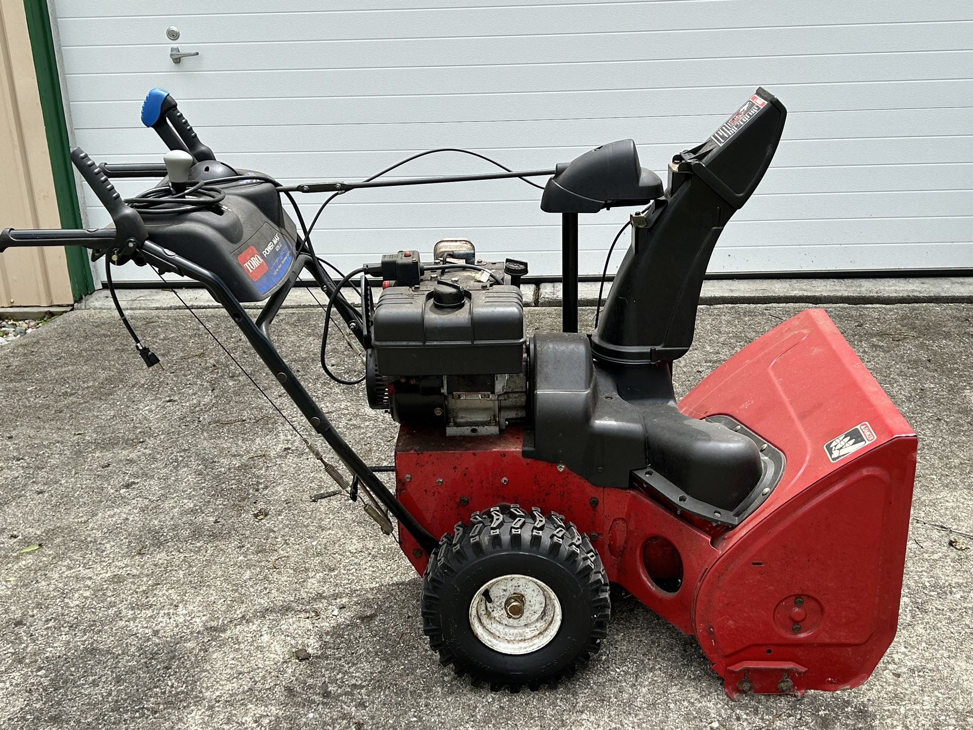Toro Power Max 826 LE Electric Start 2 Stage