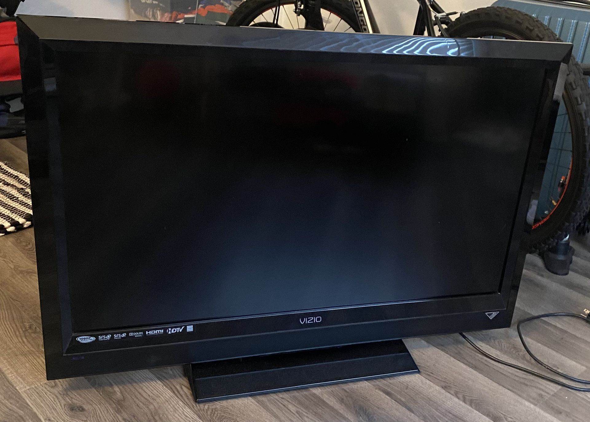 37” VIZIO TV