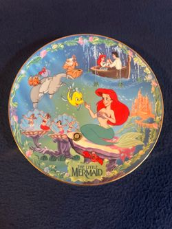 Vtg Limited-Edition Disney’s Musical Collector Plate from The Little Mermaid "Under the Sea".