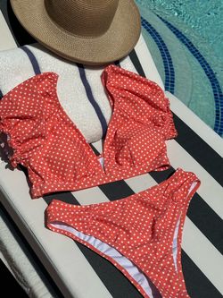 Polkadot Biniki