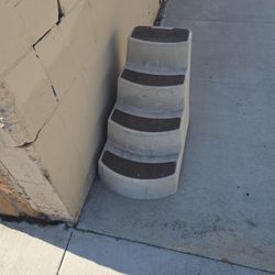 Free Doggie Steps
