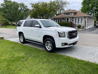 2016 GMC  Yucon. SLT Sport Utility 4D