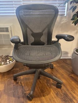 Herman Miller Aeron Ergonomic Office Chair