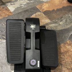 Cubii Under-Desk Elliptical 
