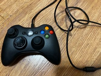 VOYEE wired controller for Xbox 360 and Windows PC