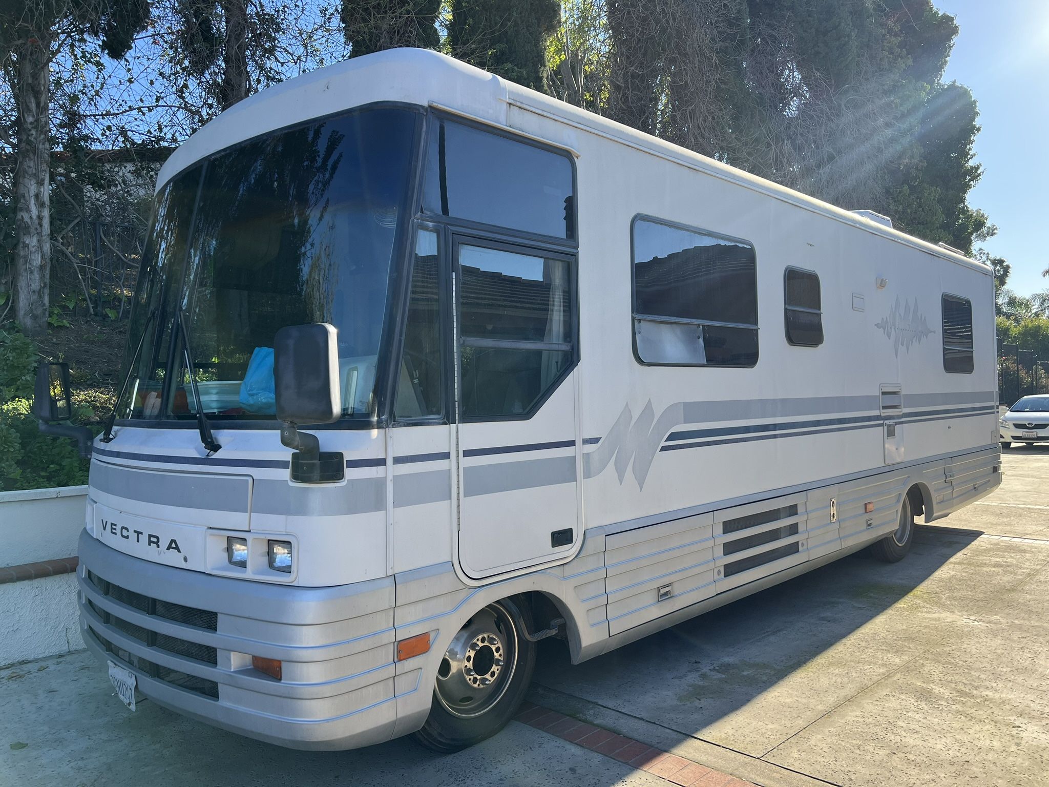 1993 Winnebago Vectra 33RQ