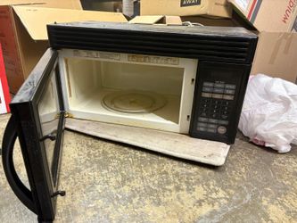 Working Microwave