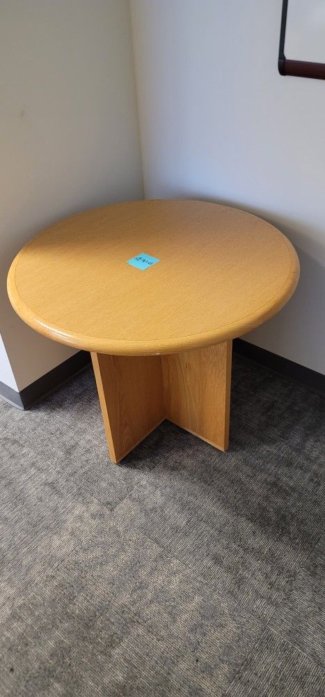 Office Desks And Table