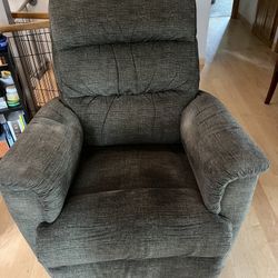 Power Recliner - Great Condition 