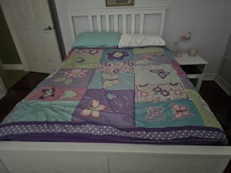Ikea bedroom Furniture (white)