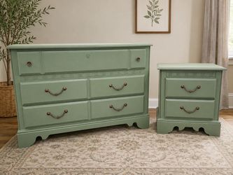 🌿 Beautiful Sage Green Dresser & Nightstand Set 🌿