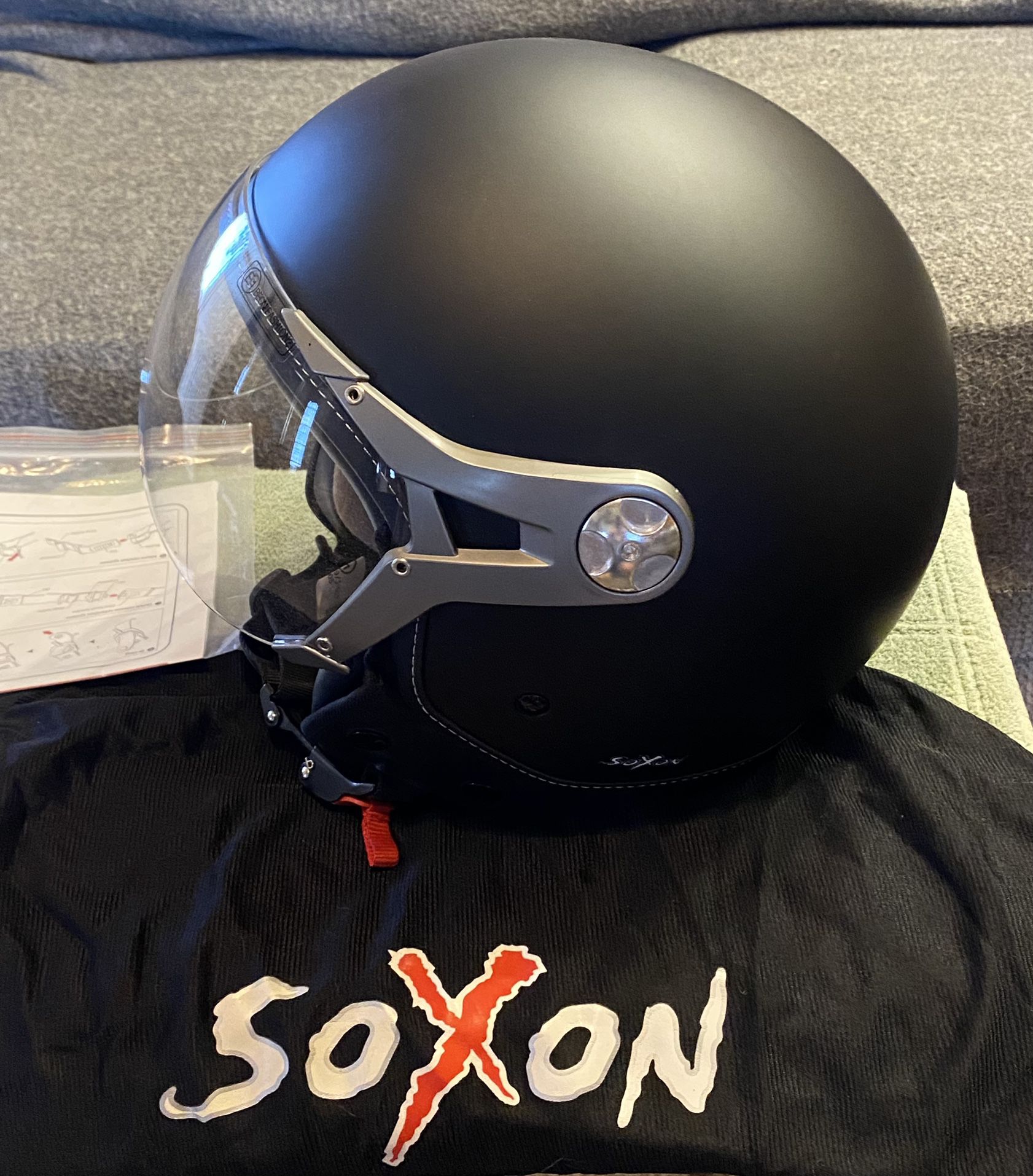 Motorcycle Helmet ~ Soxon ~ Small