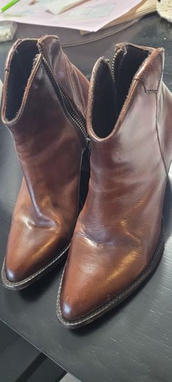 Brown Leather Ankle Boots with Side Zip