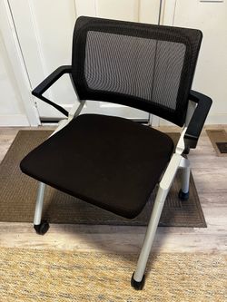 Mesh Back Nesting Office Chair