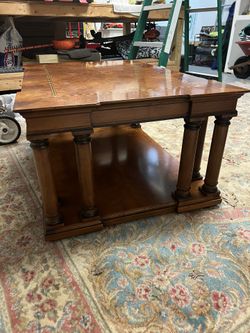 Henredon Wood Coffee Table 29”x43”