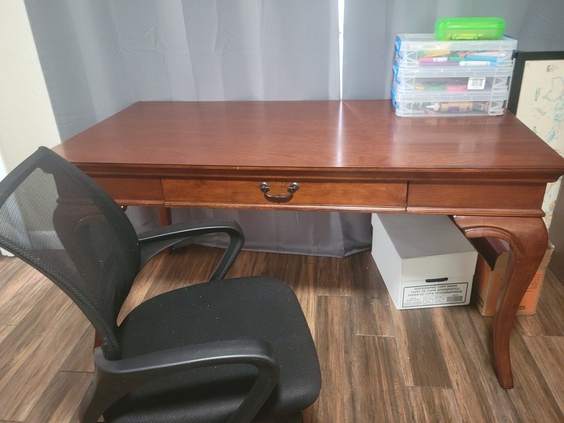 solid Wood desk