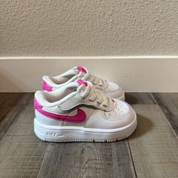 Nike Toddler Air Force 1 Sz 7C