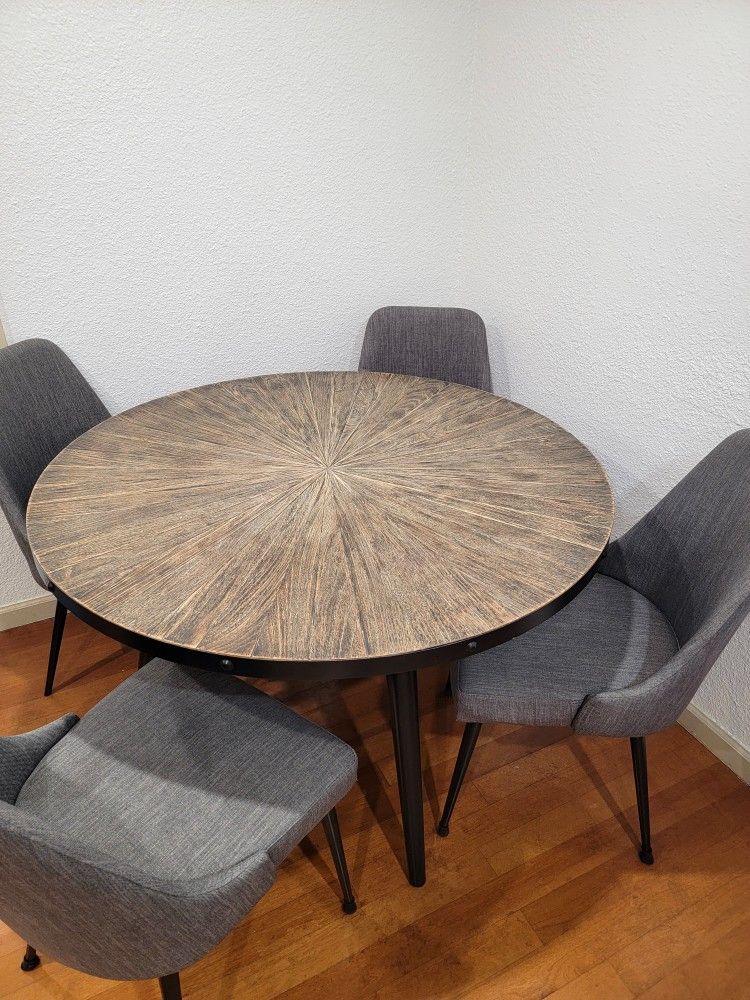 Table With Chairs