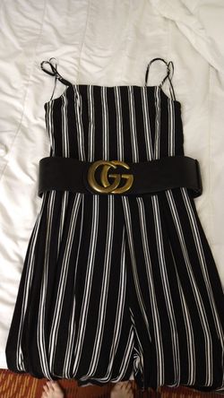 Ambiance suit with a Gucci belt