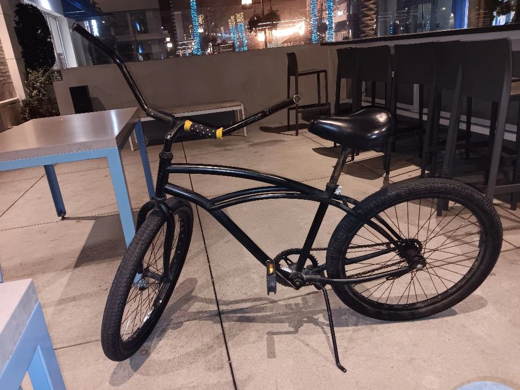 Schwinn Beach Cruiser