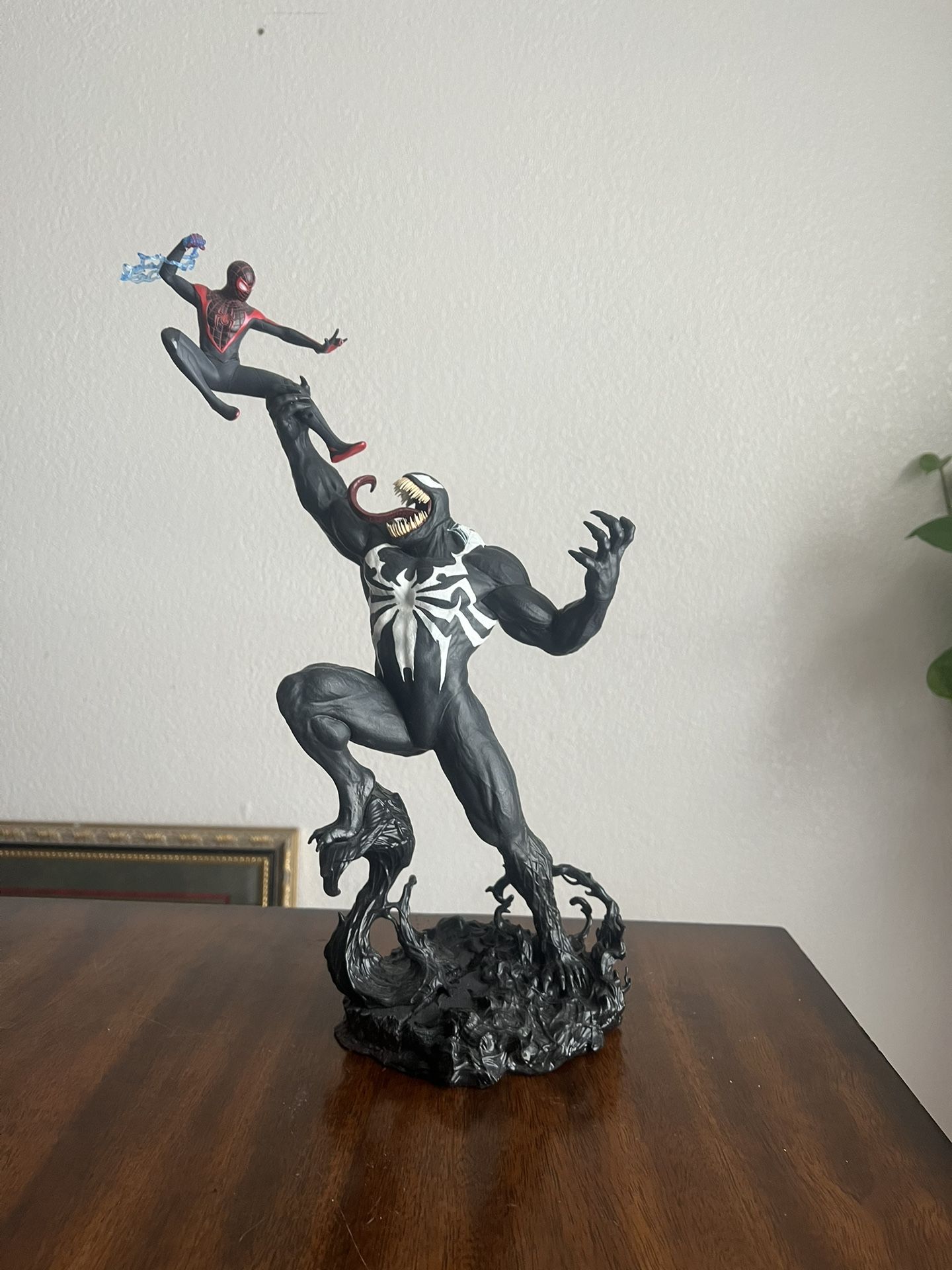 Marvel Spider-Man 2 Statue