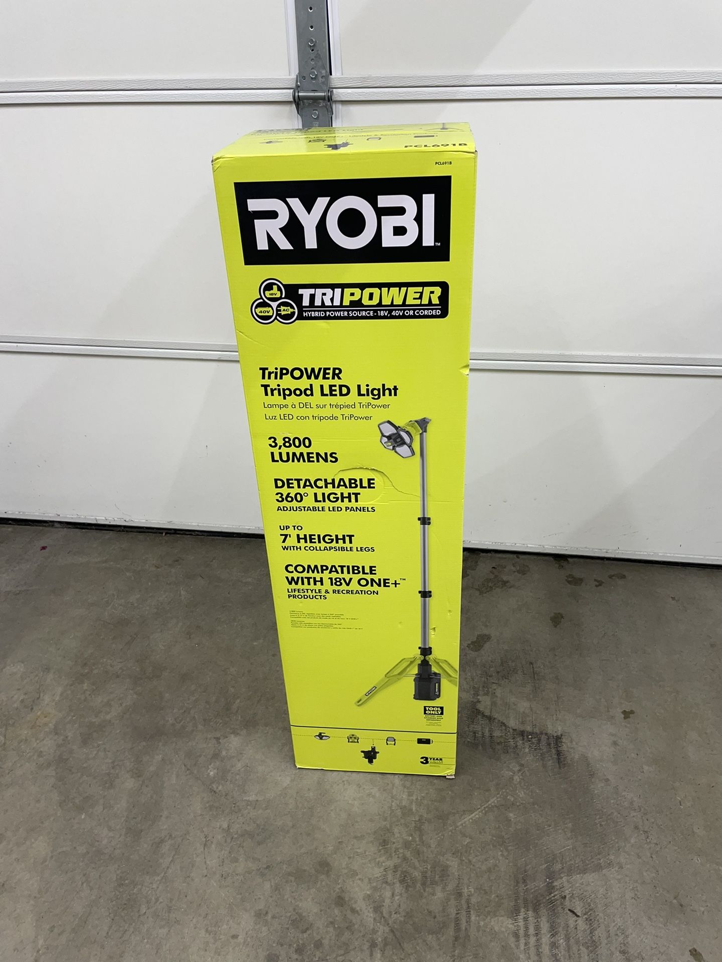 Ryobi Tripower Tripod LED Light