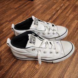 All Star Converse Size 4