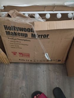 Hollywood makeup mirror