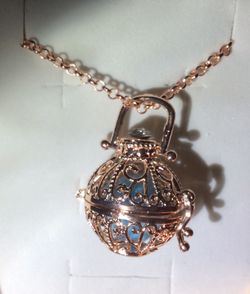 Rose gold plated necklace