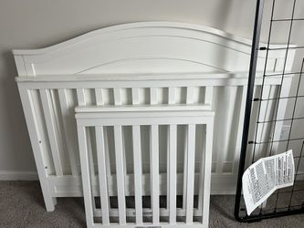 Baby Crib White