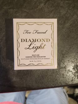 Too Faced Diamond Light