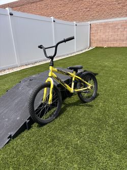 Huffy 18” BMX