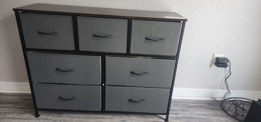 Dresser