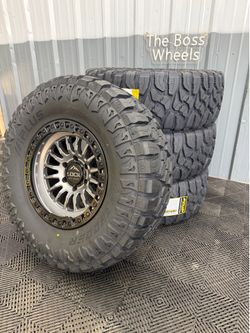 Lock Grit Wheels on 35 Tires