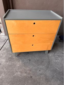 Low 3 Drawers Dresser