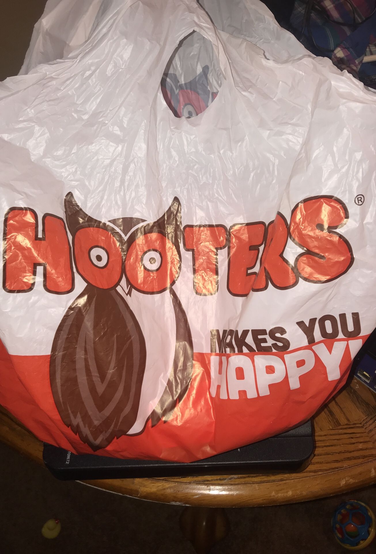 Hooters outfit