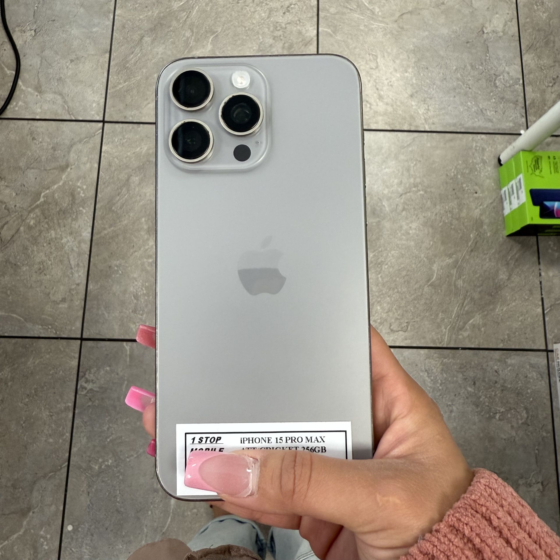 iPHONE 15 PRO MAX ATT/CRICKET