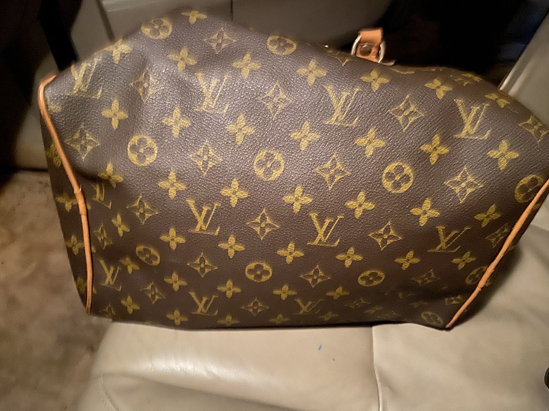 Louis Vuitton vintage authentic speedy bag