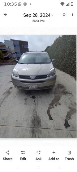 2004 Toyota Sienna