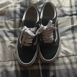 Black Classic Vans