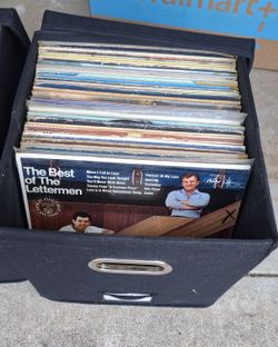 Lot of 318 12' Long Play (LP) 33 rpm Albums w/inventory in carry box