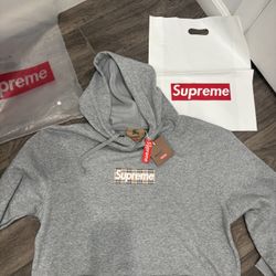 Grey burberry supreme hoodie 