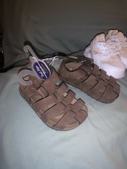 baby sandals size 4
