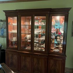 Lighted Display Cabinet For Home Or Business 