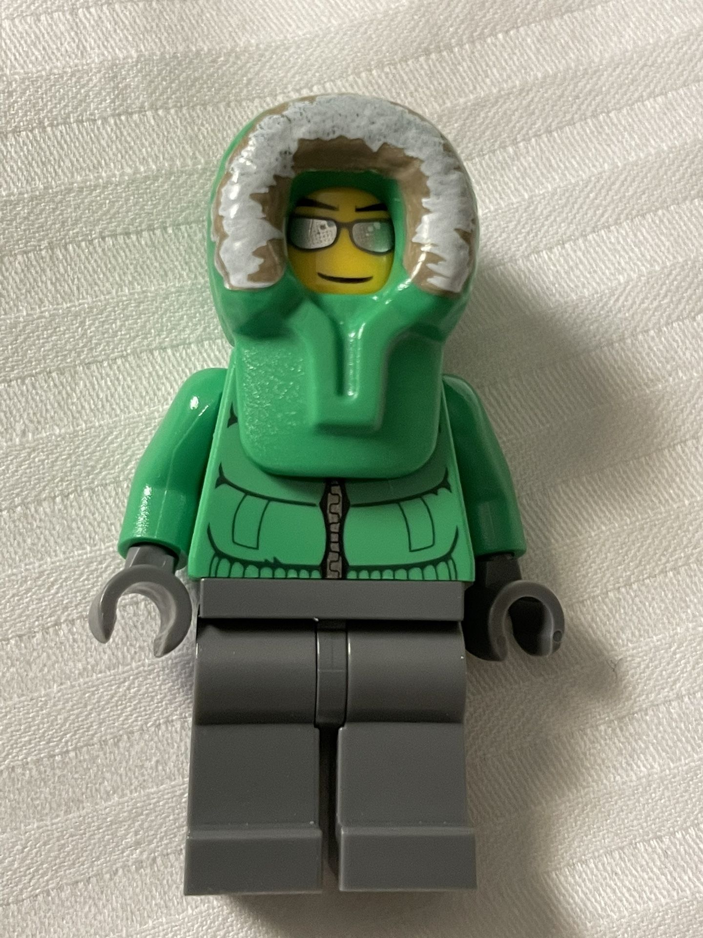 Lego Eskimo Mini Figure - Rare