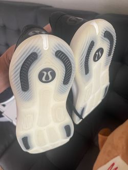 Lululemon Strongfeel Train Women’s Shoes Size 8.5 - Like New